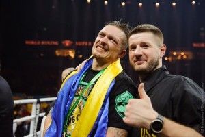 Оце так номер: Усик звільнив свого тренера за кілька днів до поєдинку з Гассієвим