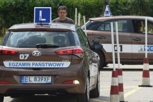 У Польщі чоловік понад 100 разів намагався отримати водійські права