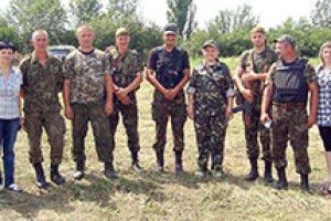ВОЛИНЯНИ, ЯКІ СЛУЖАТЬ НА ДОНБАСІ, ПРОСЯТЬ УКРАЇНСЬКИХ СТЯГІВ