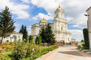 Прийдіть у собор: у Луцьку сьогодні Покровський ярмарок задля Перемоги
