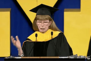 Через 52 роки IBM вибачилася за звільнення трансгендерної жінки, яка вплинула на розвиток електроніки