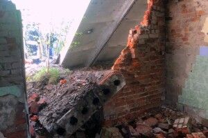 На Волині на дітей обвалилася закинута будівля (Фото)