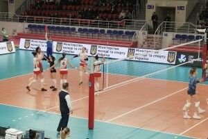 Волейбол: «Прометей» перемагає «Кальцит» у першому матчі Ліги чемпіонів
