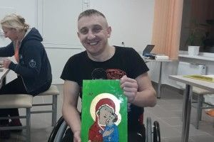 Волинський «айдарівець» допомагає військовим побратимам реабілітовуватися мистецтвом (Фото)