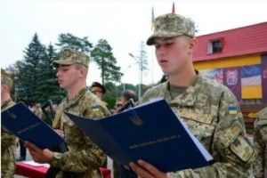 Хлопці з Волині збираються до війська