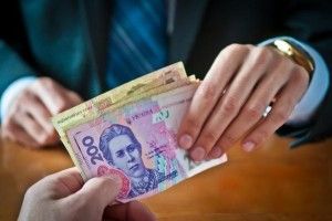 У Ківерцях чиновниця міграційнї служби взяли тричі по 1000 грн для себе й начальниці