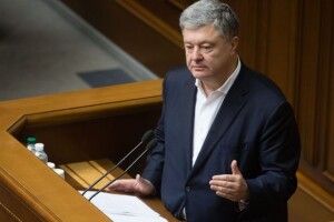 Порошенко: ситуація в країні вимагає мобілізації усіх ресурсів, щоб виправити помилки влади і захистити людей