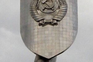 В’ятрович: демонтажу герба СРСР на монументі «Батьківщина-мати» ніщо не завадить