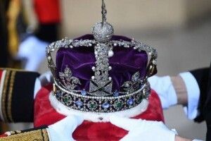 Нардеп від «Батьківщини» пропонує вивчити ідею перетворення України в монархію
