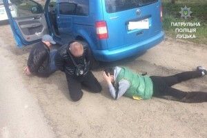 На Волині оперативно затримали підозрюваних у грабежі (фото)