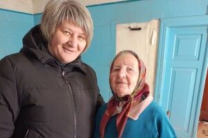 У громаді на Волині привітали довгожительку з 97-річчям