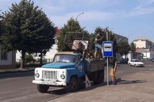 У Рожищі встановили майже сотню нових дорожніх знаків