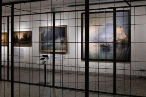 Мистецтво з-за ґрат: у музеї Гончара відкрилась виставка картин з родинної колекції Порошенків