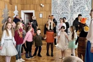 У Нововолинську дитячі новорічні «ранки» поєднали із поміччю ЗСУ