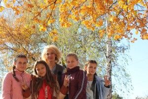 Любязівські юннатки та юннати гайнули на екскурсію до осіннього лісу (фото)