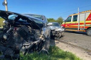 У Рівному сталася масштабна ДТП: постраждало п’ятеро людей (Фото)