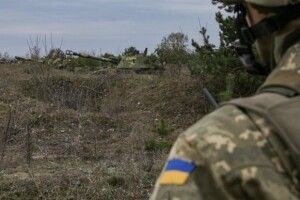 Російські окупанти гатили з гранатомета поблизу Мар’їнки