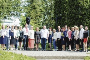 У Володимир-Волинський педагогічний коледж з'їхалися випускники з усієї країни (Відео)