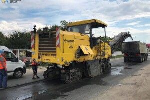 Почали ремонтувати дорогу на під’їзді до Володимира-Волинського