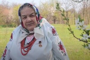 «Бабу Настю — ​на «Євробачення»: літня українка співає «Шум» не гірше, ніж Go_A