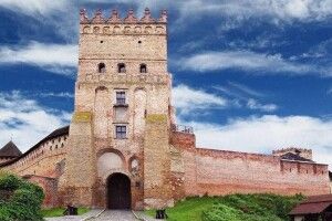 Річниця З’їзду монархів у Луцьку: в ОВА доопрацьовують програму заходів