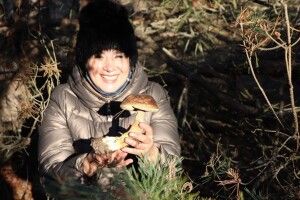 Волинянка знайшла у лісі «різдвяного» гриба