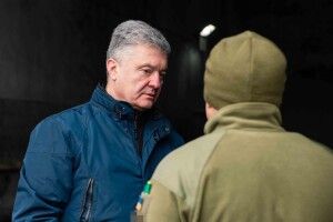 Шини є, а шиномонтажу немає: Порошенко розповів про новий проєкт для ЗСУ