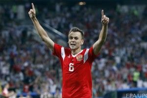 Півзахисника збірної Росії з футболу запідозрили у вживанні допінгу