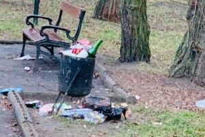 «Ви маєте право знати, чому чотири дні ходили через брудний парк» – Чайка до ковельчан