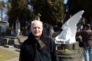 Білий ангел на Личаківському кладовищі завжди співатиме українську пісню 