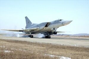 На Миколаїв летять російські бомбардувальники Ту-22