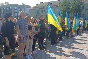 У Рівному в неділю попрощалися з трьома військовими