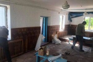 В клубі села Бодячів замінили старі вікна і двері (Фото)
