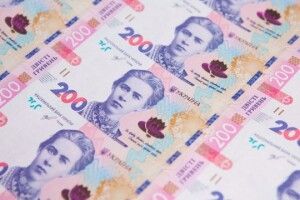 Гривня різко впала