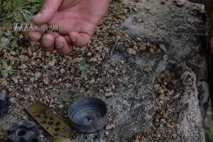 На Донбасі бойовики скинули міни на будинок мирних жителів