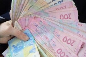 Ківерцівські волонтери почали понеділковий ранок... з грошей