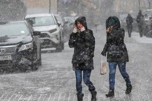 Негода в Україні залишила без світла понад  дві тисячі населених пунктів (Відео)