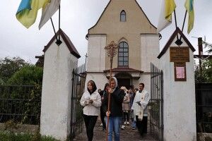 У церкві на Волині говорили про смерть, віру і «зручний диван» (Фото)