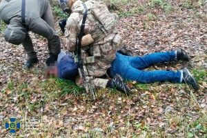 СБУ знешкодила ворожу ДРГ, яка готувала вбивства командирів Сил спецоперацій ЗСУ (Фото)