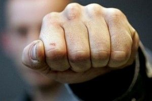 На Горохівщині семеро чоловіків накинулись на одного