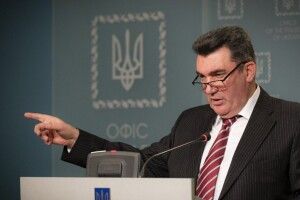 Росія продовжить наступ, найближчі місяці будуть вирішальними - Данілов 