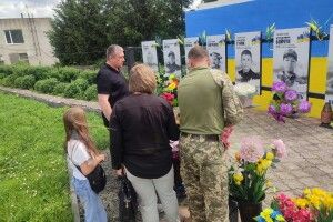 На Волині вручили нагороди сім'ям загиблих військовослужбовців (Фото)