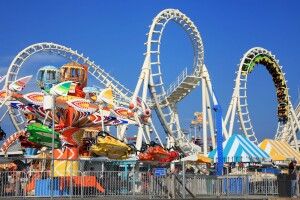 У Штатах сотні людей застрягли на атракціонах у Діснейленді