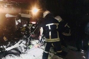 На Івано-Франківщині потяг протаранив автівку: є загиблі (Фото)