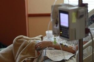 У США жінка у вегетативному стані народила дитину. Поліція почала розслідування 