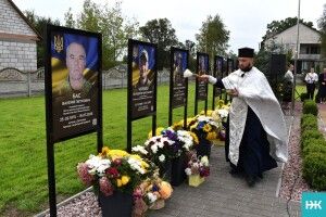 У селі на Волині відкрили алею пам'яті воїнам-землякам