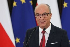 Спікер Сейму Польщі вимагає, щоб Україна для вступу в Євросоюз офіційно визнала Волинську трагедію геноцидом 