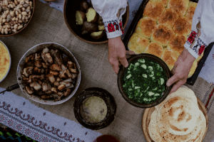Потравка, млинці на заквасці, куліш з грибами та ребрами –  у Рівному досліджують автентичні страви (Фото)