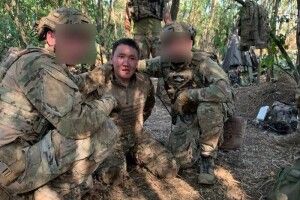 «Карма в дії»: Російський загарбник, який брав українських захисників у полон, сам став полоненим