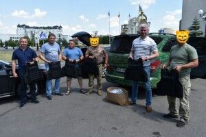 Бійцям 14 ОМБр передали з Волині бронежилети та турнікети 